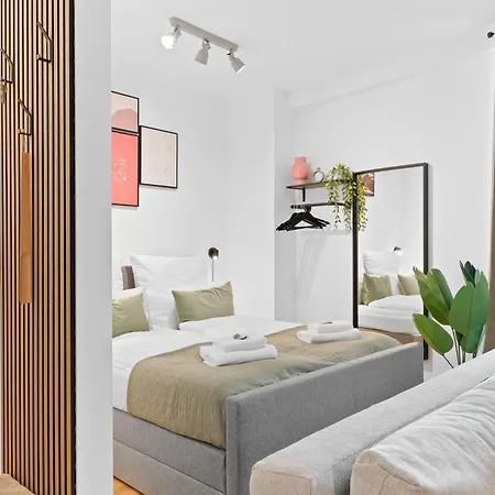 Apartment Whonap - Pink Lion I Parkplatz I Zentral I Terrasse I Kueche I Business *