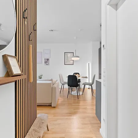 Whonap - Pink Lion I Parkplatz I Zentral I Terrasse I Kueche I Business Apartment