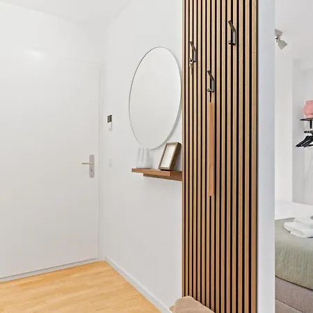 Whonap - Pink Lion I Parkplatz I Zentral I Terrasse I Kueche I Business Apartment Neckarsulm